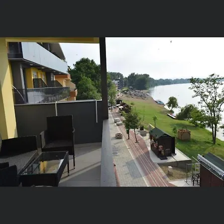 Apartment Romantika 3 *