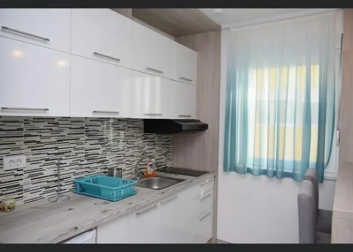 Apartamento Romantika 3 *